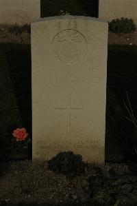 Vermelles British Cemetery - Yates, Thomas