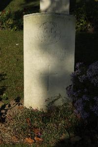 Vermelles British Cemetery - Young, Sidney George