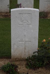 Wancourt British Cemetery - Beach, A L