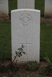 Wancourt British Cemetery - Beadle, H