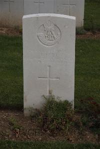 Wancourt British Cemetery - Bell, R