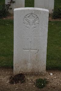 Wancourt British Cemetery - Bennett, T