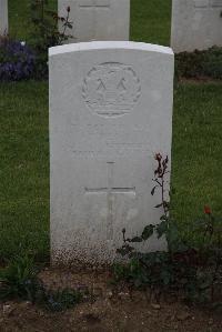 Wancourt British Cemetery - Best, F
