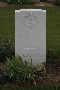Wancourt British Cemetery - Bowler, H