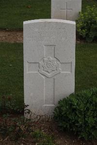Wancourt British Cemetery - Boyle, Charles Capes
