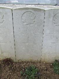 Wancourt British Cemetery - Bradley, T