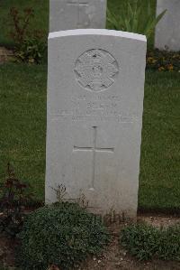 Wancourt British Cemetery - Breen, M