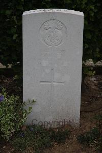 Wancourt British Cemetery - Brown, P