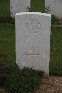 Wancourt British Cemetery - Bruce, J