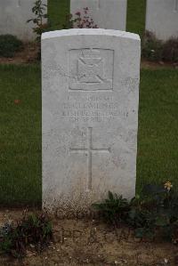 Wancourt British Cemetery - Clements, L