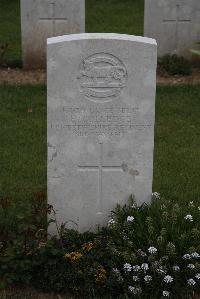Wancourt British Cemetery - Colledge, E