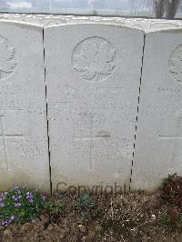 Wancourt British Cemetery - Colliver, H S