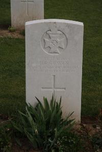 Wancourt British Cemetery - Craven, H R