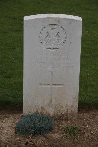 Wancourt British Cemetery - Edwards, S W