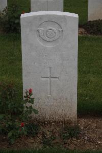 Wancourt British Cemetery - Ellum, H