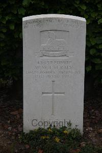 Wancourt British Cemetery - Everard, W W