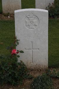 Wancourt British Cemetery - Farmer, W