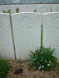 Wancourt British Cemetery - Grant, J