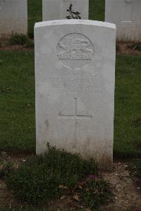 Wancourt British Cemetery - Gregory, T
