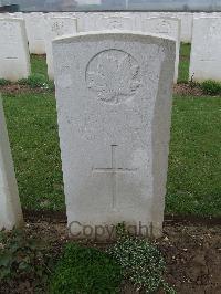 Wancourt British Cemetery - Grosvenor, J F