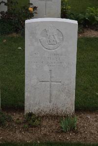 Wancourt British Cemetery - Hall, W
