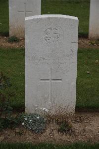 Wancourt British Cemetery - Hallard, C E
