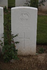 Wancourt British Cemetery - Harding, E