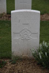 Wancourt British Cemetery - Hardy, H