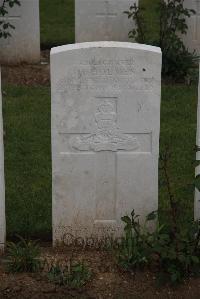 Wancourt British Cemetery - Holmes, Harold