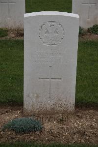 Wancourt British Cemetery - Holmes, W