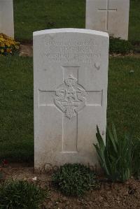 Wancourt British Cemetery - Humphrey, S