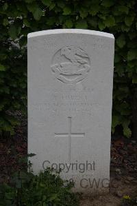 Wancourt British Cemetery - Hurst, J
