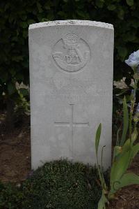 Wancourt British Cemetery - Jackson, R