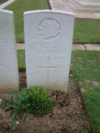 Wancourt British Cemetery - Johnston, F