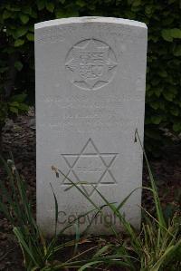 Wancourt British Cemetery - Kanapka, David