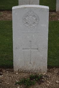 Wancourt British Cemetery - Knight, W