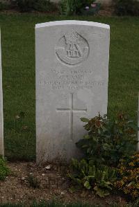 Wancourt British Cemetery - Lamb, G