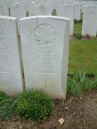 Wancourt British Cemetery - Latam, C H