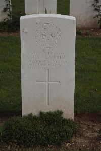 Wancourt British Cemetery - Laurie, John Gordon