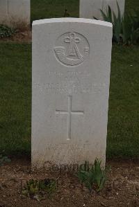 Wancourt British Cemetery - Lay, Joseph Percy