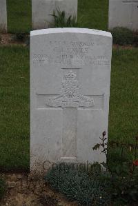 Wancourt British Cemetery - Lewis, C