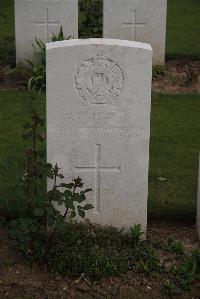 Wancourt British Cemetery - MacKay, P S