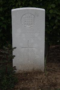 Wancourt British Cemetery - Matterson, T P