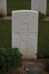Wancourt British Cemetery - Matthews, John Naisbitt
