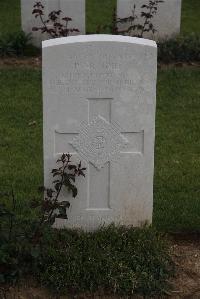 Wancourt British Cemetery - McGhie, P