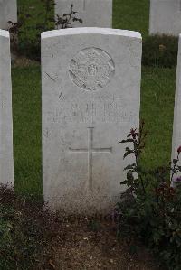 Wancourt British Cemetery - McKechnie, Angus