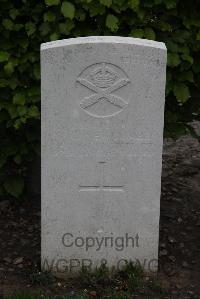 Wancourt British Cemetery - Newcombe, William Cyril