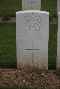 Wancourt British Cemetery - Petersen, Samuel Peter