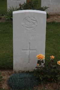 Wancourt British Cemetery - Petthrick, C