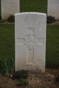 Wancourt British Cemetery - Raine, W E